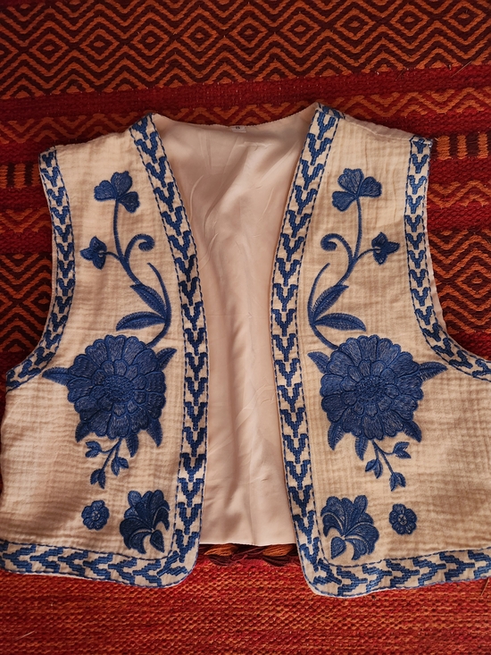 Jackets & Blazers - Embroidered Floral Cream & Blue Vest - Women's Jacket